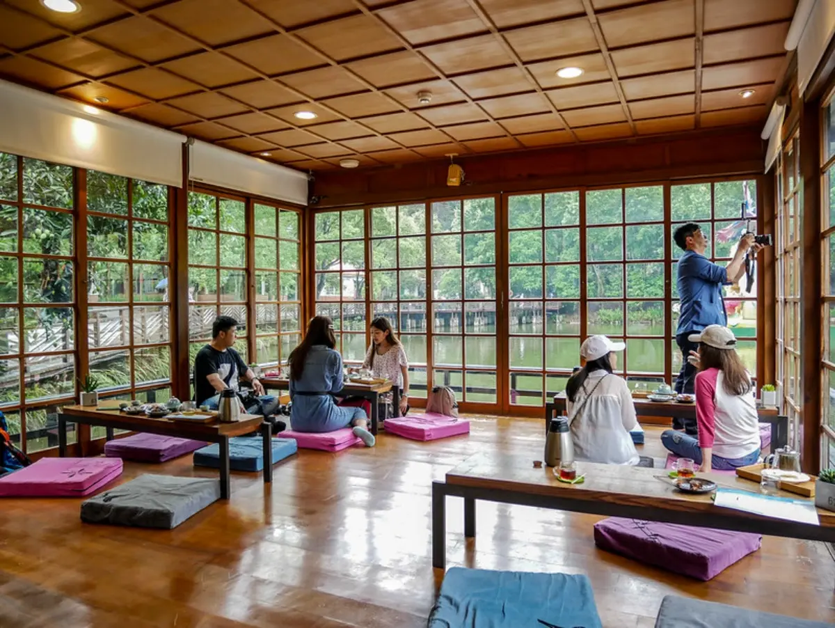 180度湖景下午茶！日月潭秘境咖啡８間：昭和池畔小屋、玻璃屋草地披薩
