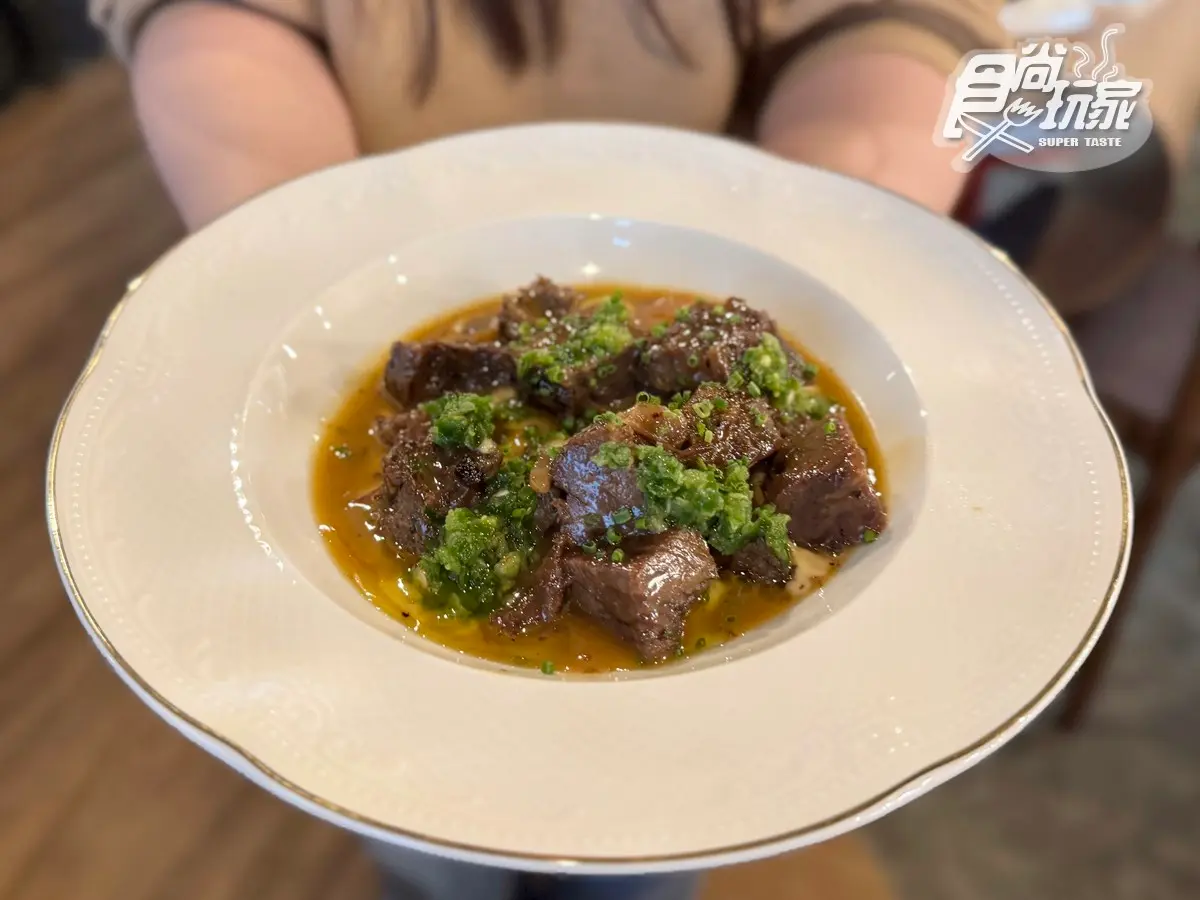亞洲第２間「地中海料理」藏身台北！350元起吃道地皮塔，老饕必點紅玉雞肝
