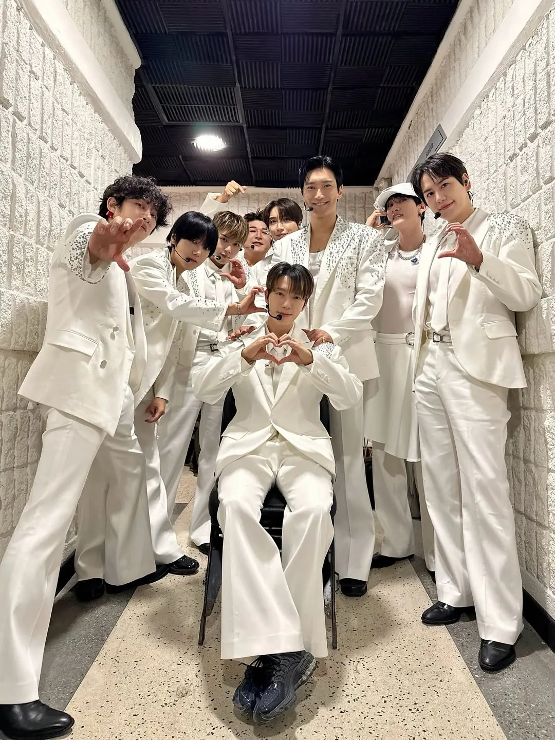 E.L.F.快衝!「SUPER JUNIOR 20週年特展」台灣獨家周邊、成員導覽,票價、亮點攻略 E.L.F.快衝!「SUPER JUNIOR 20週年特展」台灣獨家周邊、成員導覽,票價、亮點攻略