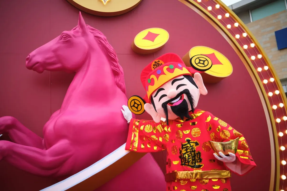春節免費開運景點!打卡巨型麻將、唐人街,加碼免費逛「史努比快閃店」 春節免費開運景點!打卡巨型麻將、唐人街,加碼免費逛「史努比快閃店」