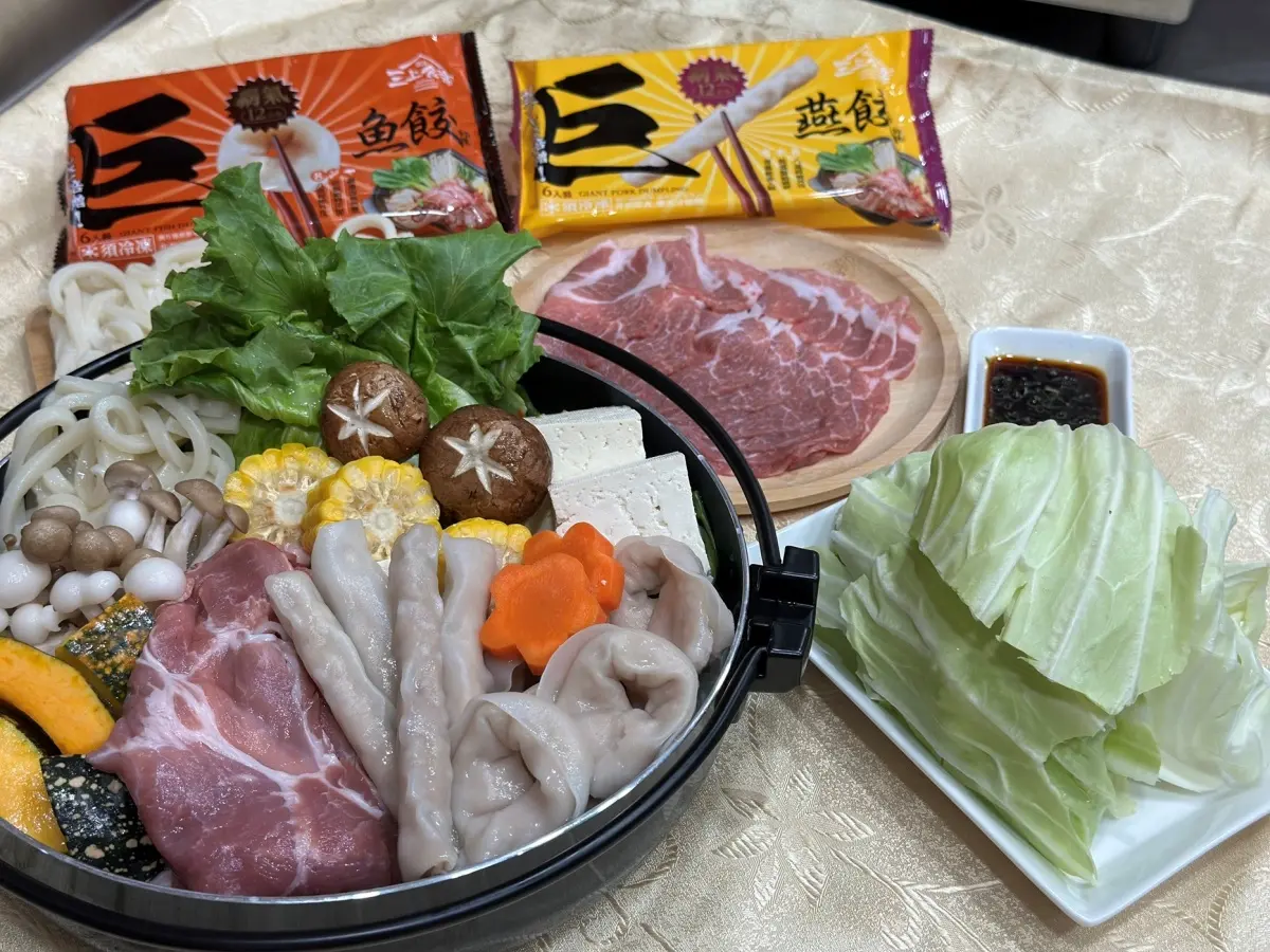 過年圍爐玩大的！火鍋料新品巨型燕餃、魚餃超有哏，加碼追劇餅乾雙享組67折（中獎公布）