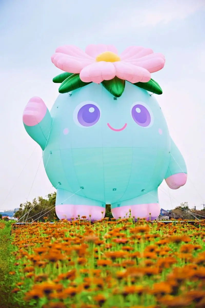 高雄走春開逛!「2026美濃花海節」花季倒數,必拍超萌小精靈、漸層花彩帶 高雄走春開逛!「2026美濃花海節」花季倒數,必拍超萌小精靈、漸層花彩帶