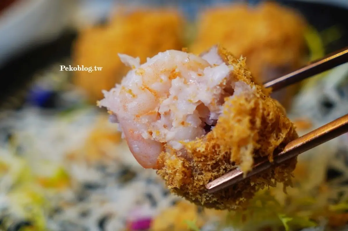 送328元嫩雞煲！信義區最美烤鴨店秒回《花樣年華》，芋泥蝦、手沖豆花也必吃