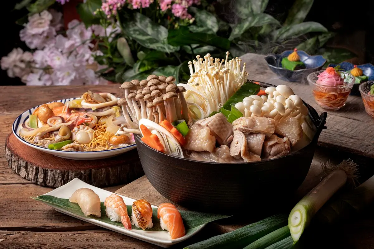 草莓甜點吃到飽！698元百道料理無限夾，必嗑新菜熊本草莓、博多水炊雞肉鍋