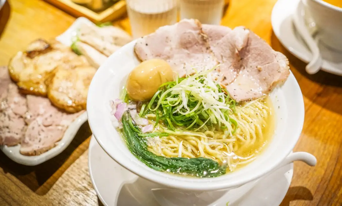 台北中山赤峰街必吃清單!12家隱藏版老宅咖啡、浮誇麵線、冠軍肉桂捲全收錄 台北中山赤峰街必吃清單!12家隱藏版老宅咖啡、浮誇麵線、冠軍肉桂捲全收錄