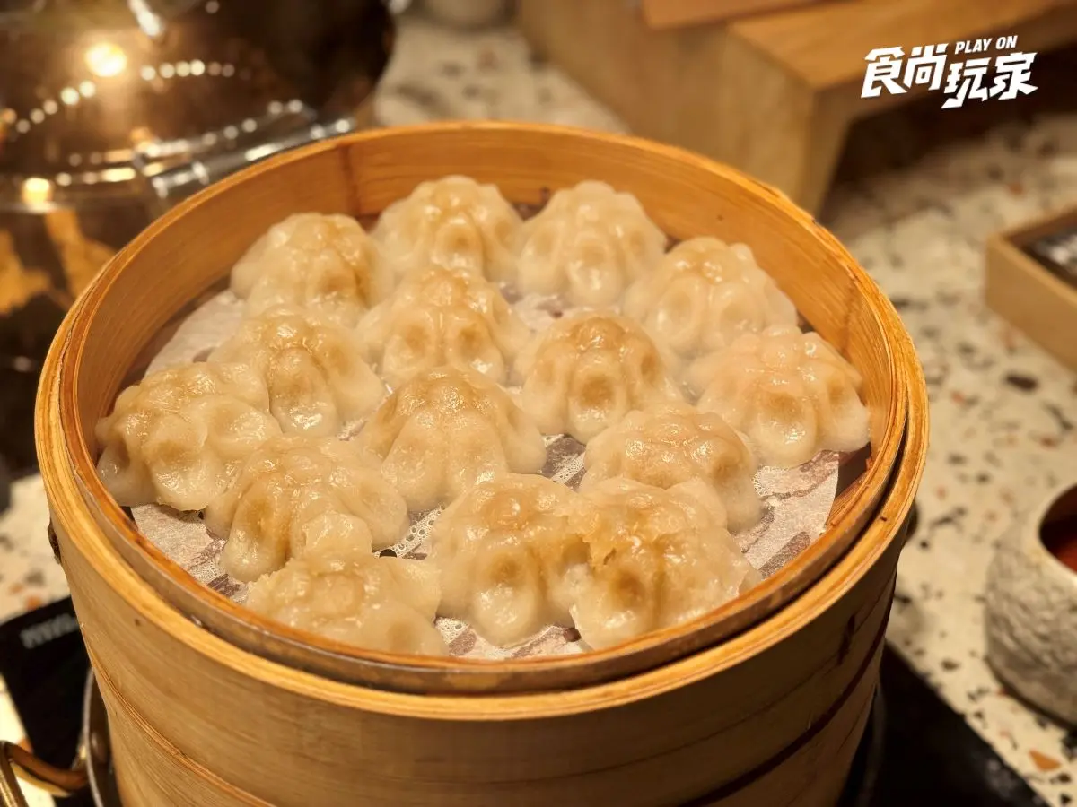 豪華早餐吃到飽!高雄日航酒店開箱:入住家庭房、美拍空中泳池、享受三溫暖 豪華早餐吃到飽!高雄日航酒店開箱:入住家庭房、美拍空中泳池、享受三溫暖