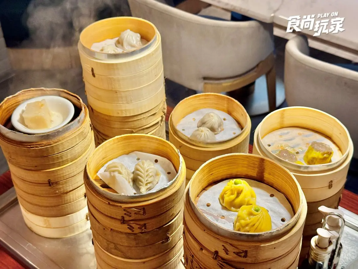 豪華早餐吃到飽!高雄日航酒店開箱:入住家庭房、美拍空中泳池、享受三溫暖 豪華早餐吃到飽!高雄日航酒店開箱:入住家庭房、美拍空中泳池、享受三溫暖