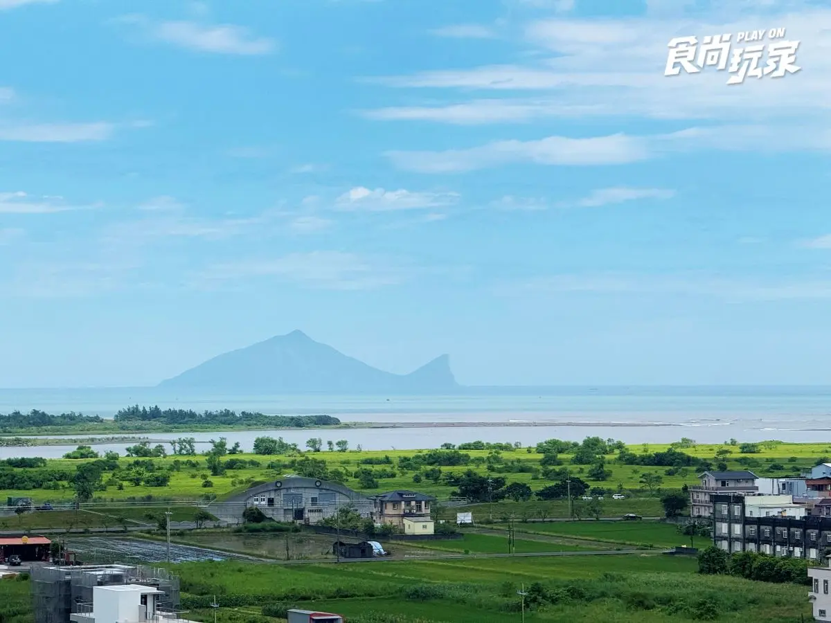 近距離互動水豚寶寶!入住宜蘭綠舞送斑比山丘門票+禮包,春季旅展優惠開搶 近距離互動水豚寶寶!入住宜蘭綠舞送斑比山丘門票+禮包,春季旅展優惠開搶