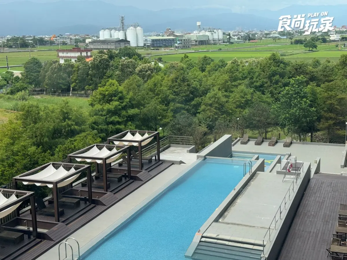 近距離互動水豚寶寶!入住宜蘭綠舞送斑比山丘門票+禮包,春季旅展優惠開搶 近距離互動水豚寶寶!入住宜蘭綠舞送斑比山丘門票+禮包,春季旅展優惠開搶