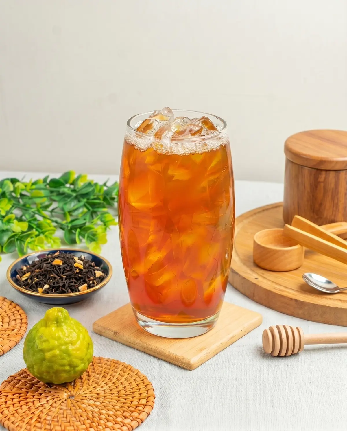 台北質感手搖再＋１！「LIM TEH」醇品茶買一送一，無糖茶TOP３推薦、10元加麻糬
