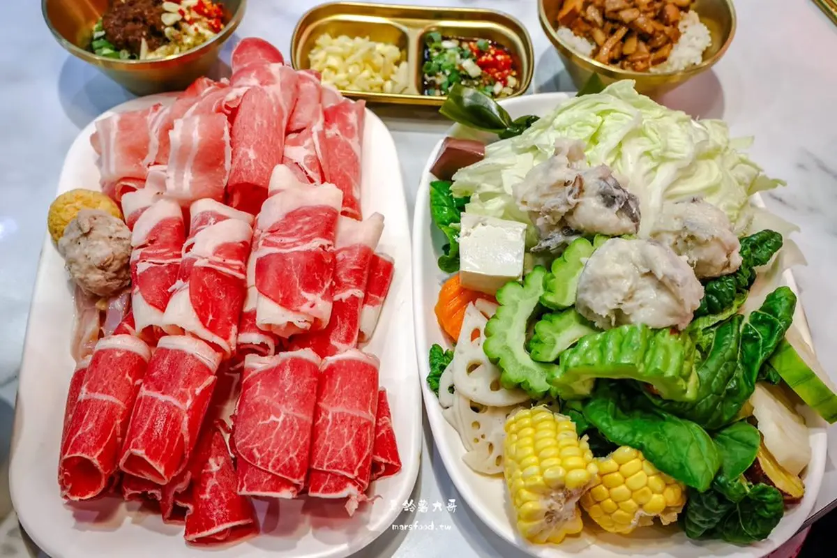 399元火鍋+自助吧吃到飽!肉品海鮮無限暢吃,滷肉飯、奶黃包、甜點無限夾 399元火鍋+自助吧吃到飽!肉品海鮮無限暢吃,滷肉飯、奶黃包、甜點無限夾