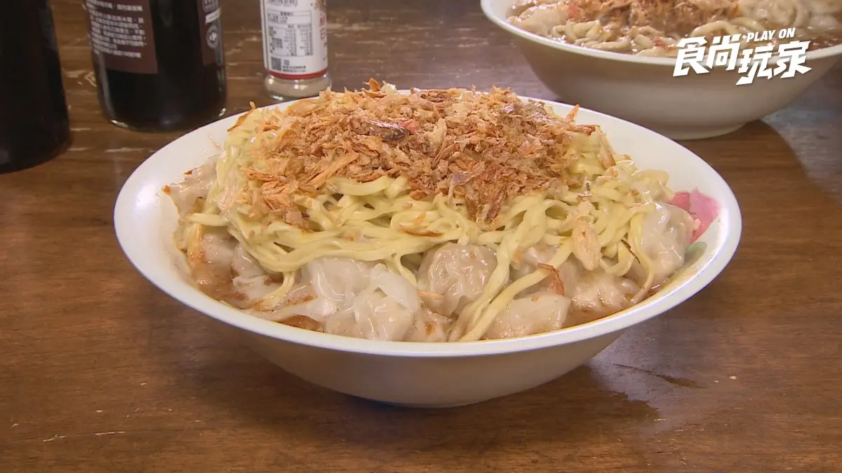 花東2000元玩48小時！花東美食７家：黃金鍋貼、巨大豬腳飯必吃