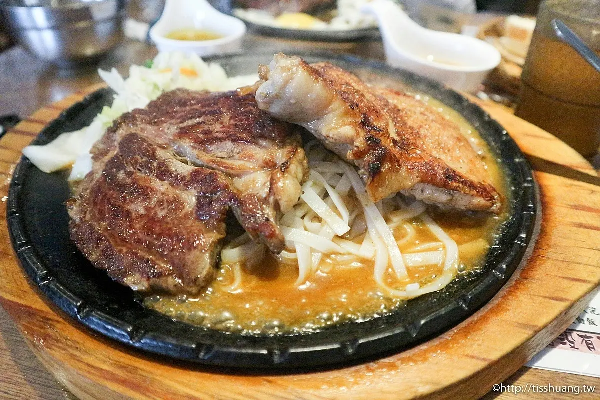 宜蘭反差感「越南牛排」!不配鐵板麵配河粉,5種越式醬汁、自助吧吃到飽 宜蘭反差感「越南牛排」!不配鐵板麵配河粉,5種越式醬汁、自助吧吃到飽