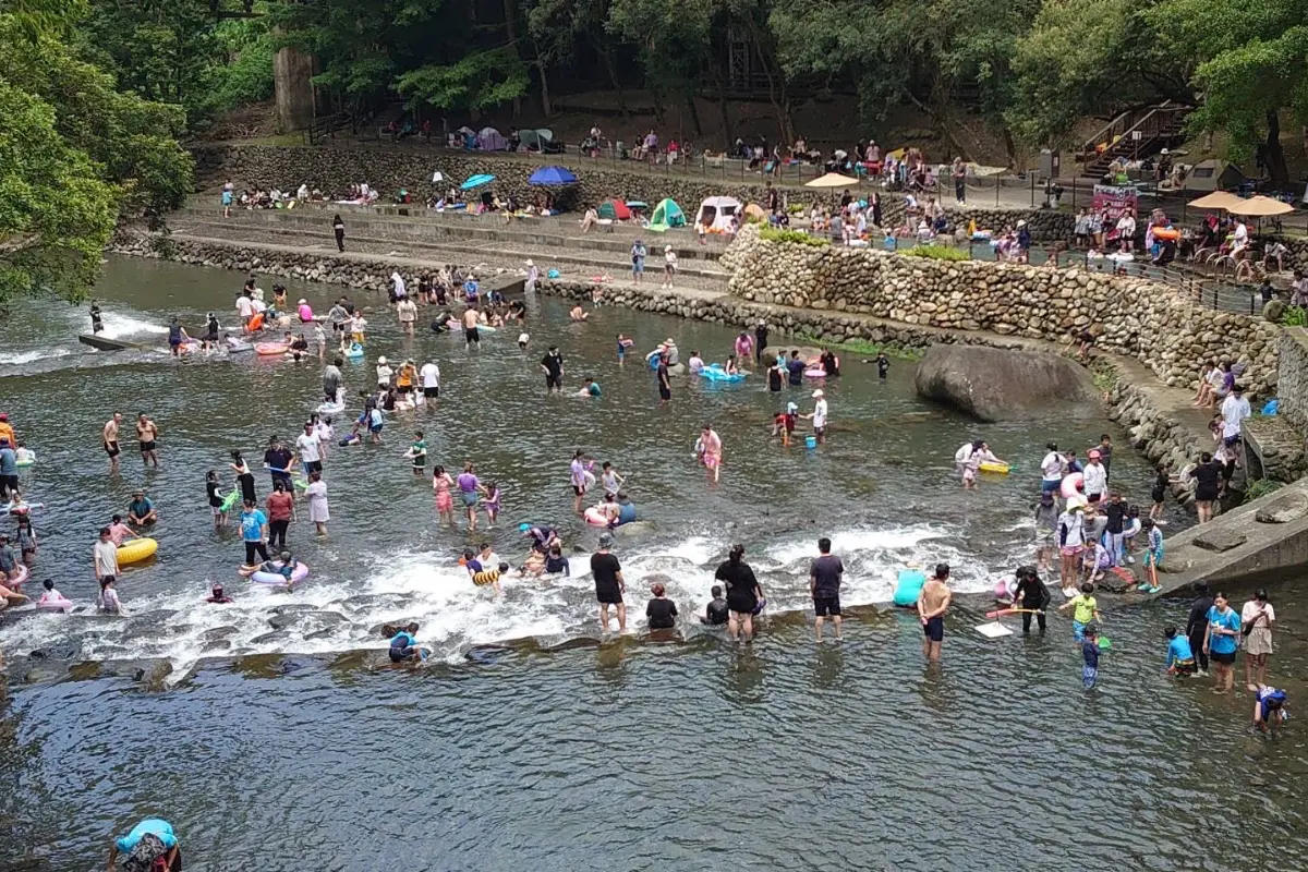 親子消暑勝地！桃園「溪水祕境」6/6開放，３大區泡湯、戲水雙重享受
