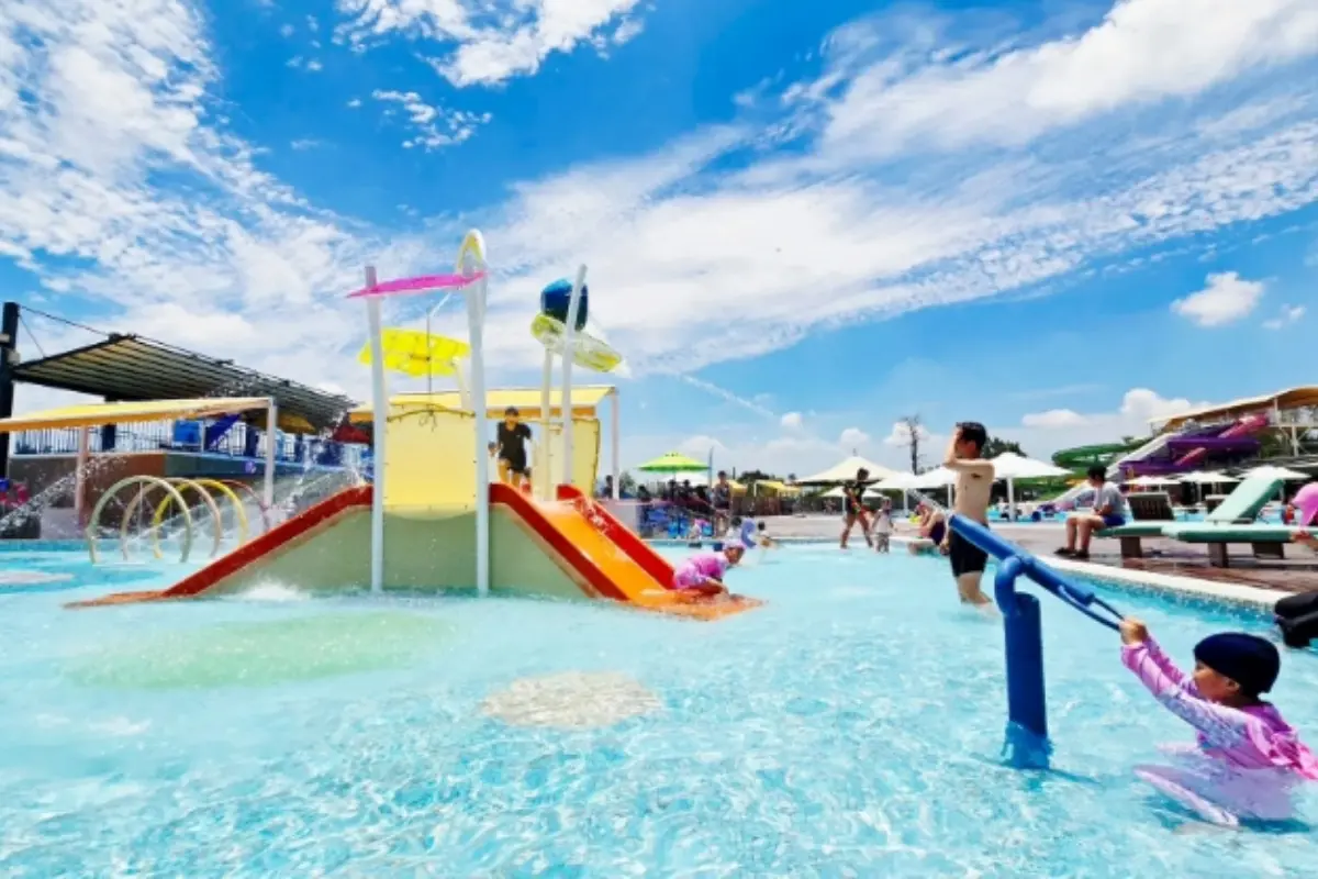 全台首座衝浪水樂園！６月開幕限時優惠買大送小、送笑笑羊園區門票