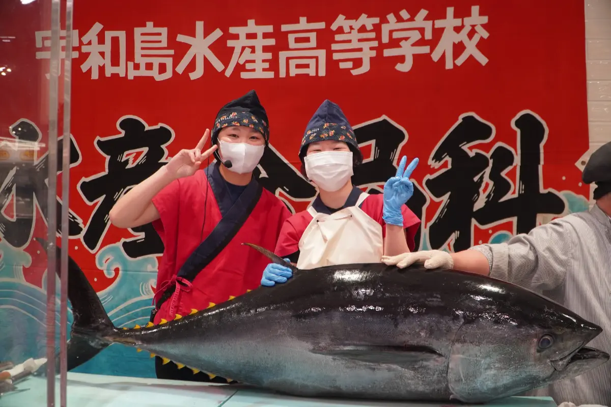 盛夏海港饗宴!屏東黑鮪魚季:百攤市集、鮪魚解體秀、免費送鮪魚料理 盛夏海港饗宴!屏東黑鮪魚季:百攤市集、鮪魚解體秀、免費送鮪魚料理