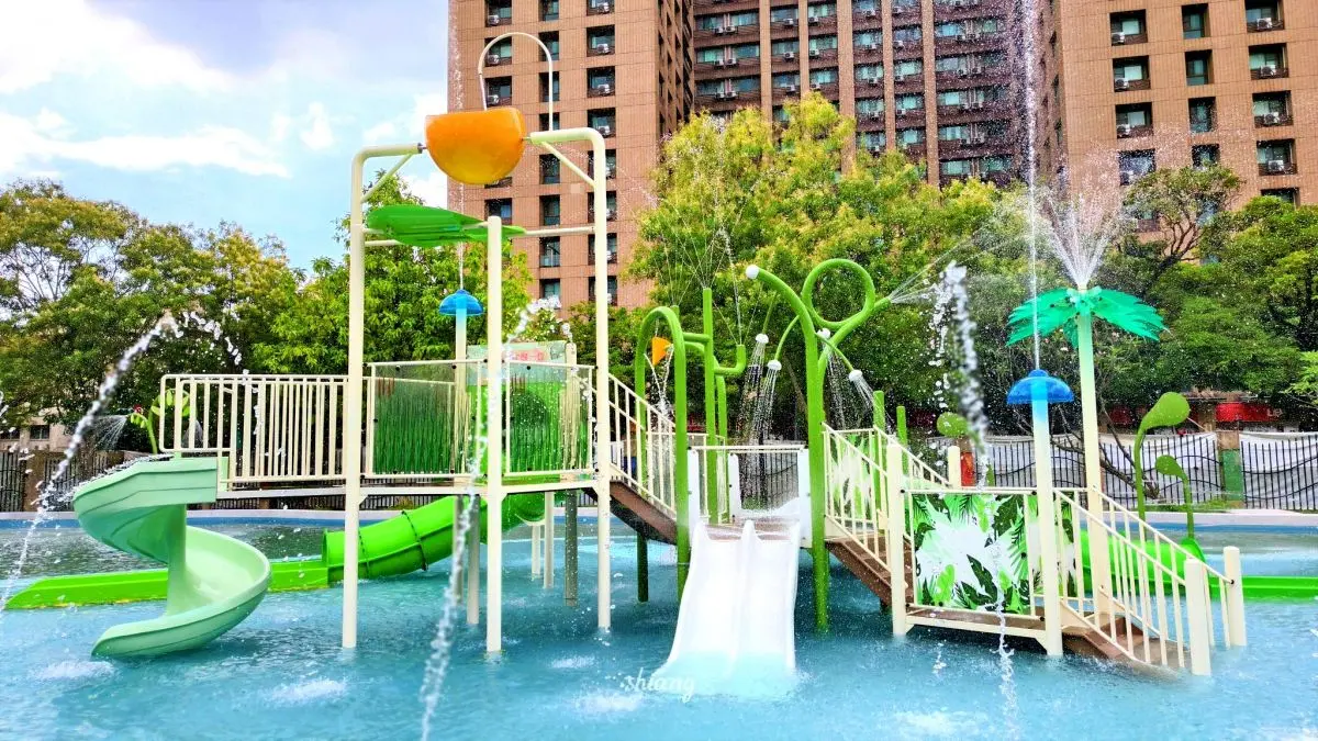 1日限定免費入園!台北水樂園「快閃園遊會」,玩滑水道、免費吃冰棒 1日限定免費入園!台北水樂園「快閃園遊會」,玩滑水道、免費吃冰棒