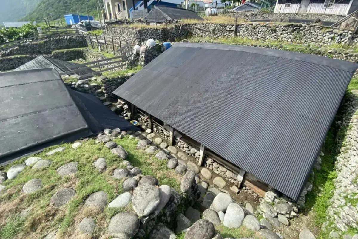 暑假衝離島！６大必玩玩法懶人包，花火節、海龜共游、藍眼淚、跳島行程一次看