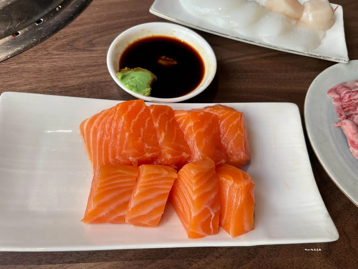 999元吃到飽!台中「銀山燒肉」無限供應和牛、壽喜燒、珍奶,壽星9折優惠 999元吃到飽!台中「銀山燒肉」無限供應和牛、壽喜燒、珍奶,壽星9折優惠