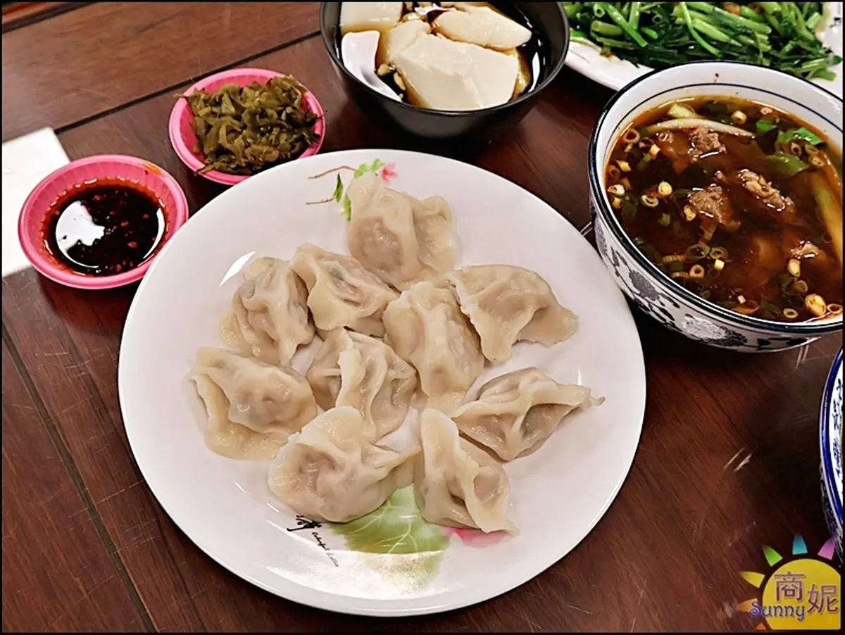 最低只要150元！號稱「最美牛肉麵店」古早味豆花吃到飽，免費逛私人美術館