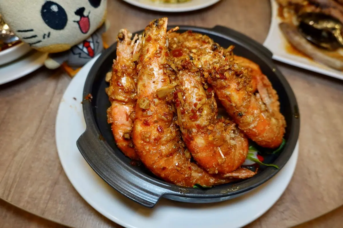 黃仁勳最愛「花娘小館」插旗南京復興！同款菜色必點蒼蠅頭，招牌特色菜一次看