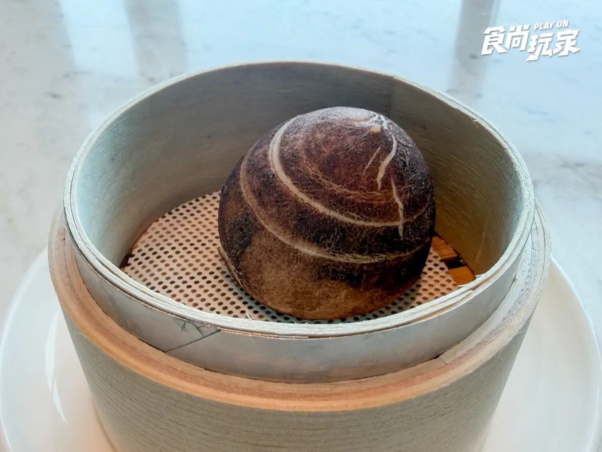 台北101最美港式飲茶回歸!新菜單、高空景觀酒吧曝光,天鵝酥、金魚餃必吃 台北101最美港式飲茶回歸!新菜單、高空景觀酒吧曝光,天鵝酥、金魚餃必吃