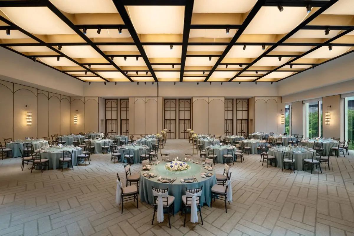 新北最美飯店天花板!新開幕「板橋馥華艾美酒店」開箱,雨林花園享受吃到飽 新北最美飯店天花板!新開幕「板橋馥華艾美酒店」開箱,雨林花園享受吃到飽