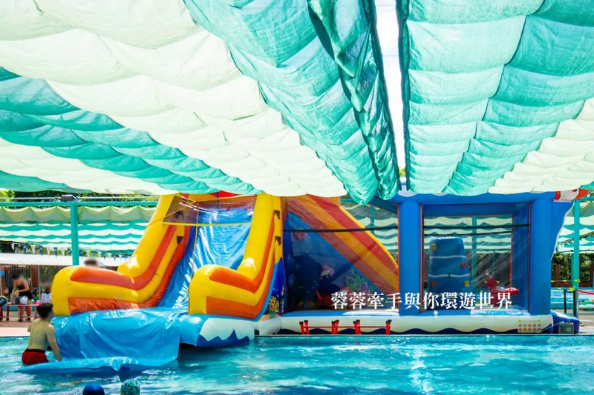 兒童票只要55元!台北超低調高CP值玩水景點,嗨玩水上溜滑梯、氣墊滑水道 兒童票只要55元!台北超低調高CP值玩水景點,嗨玩水上溜滑梯、氣墊滑水道