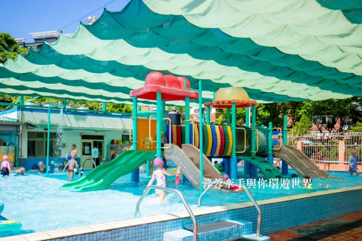 兒童票只要55元!台北超低調高CP值玩水景點,嗨玩水上溜滑梯、氣墊滑水道 兒童票只要55元!台北超低調高CP值玩水景點,嗨玩水上溜滑梯、氣墊滑水道