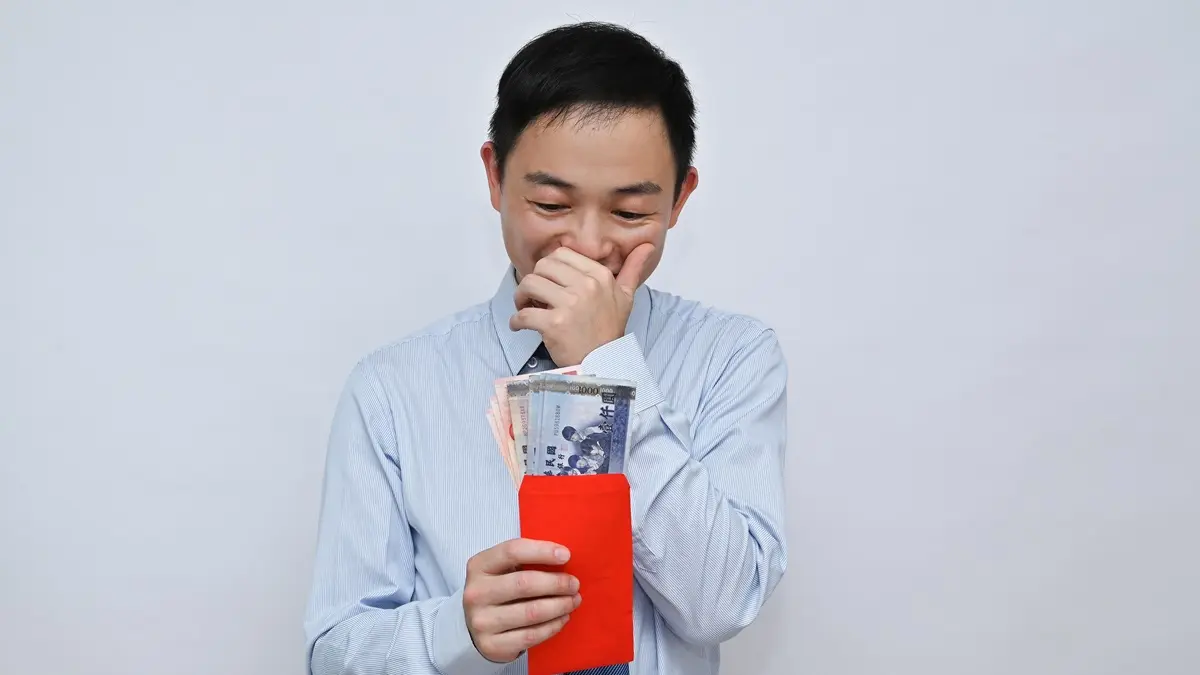 立秋後運勢大洗牌！６大生肖迎黃金７天，屬雞正偏財旺、屬蛇有望升遷調薪