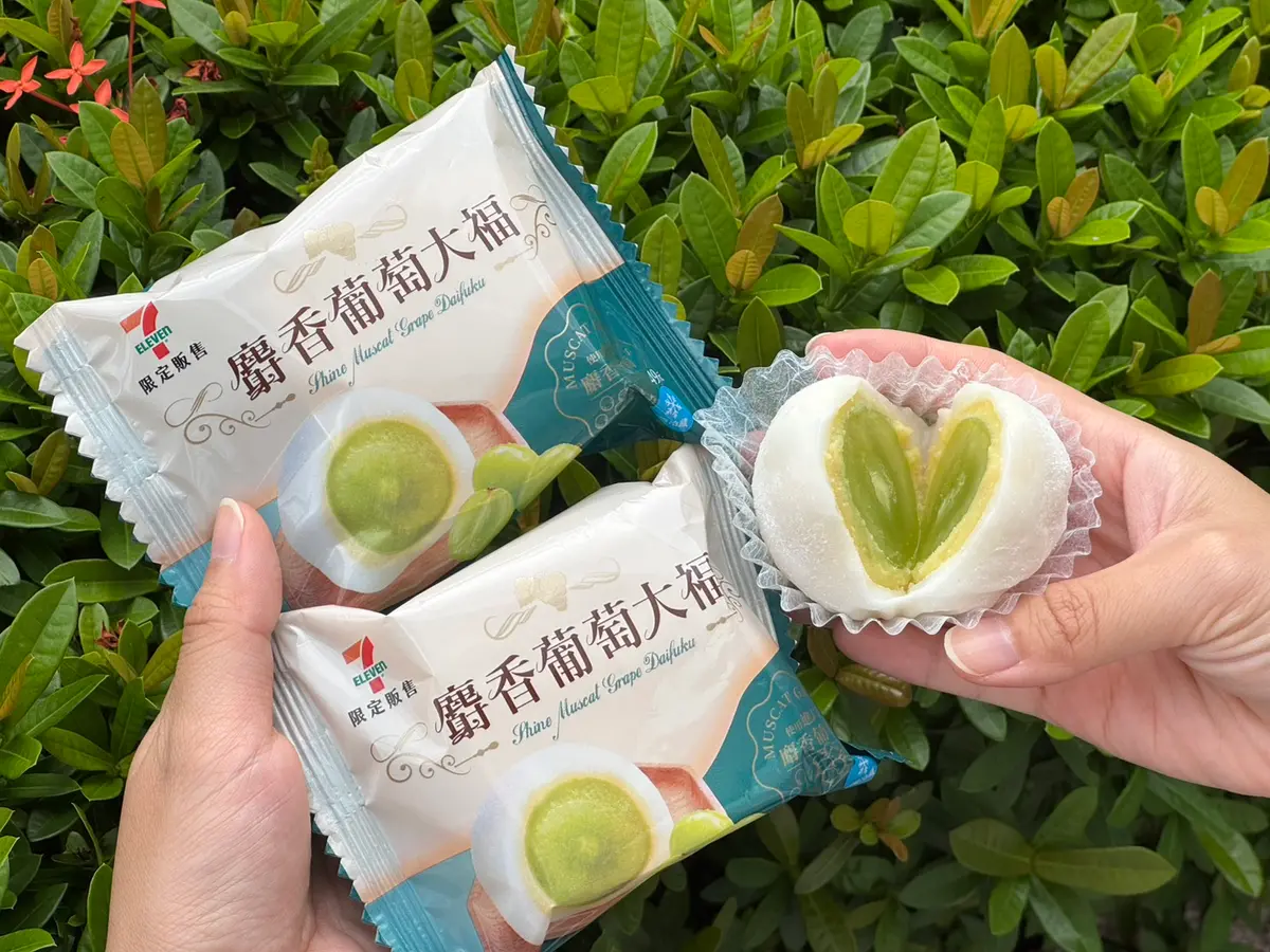 全家「低脂霜淇淋」第２支６元！超Ｑ派對夾、台啤巨杯、迷你可樂販賣機９月新登場