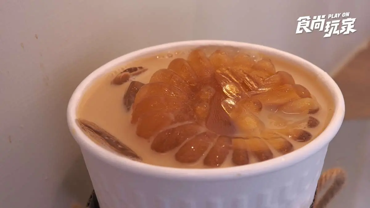 台南爆紅手搖飲開箱！在地人激推「木梨花」冷綠，整顆蘋果現磨單日破百杯