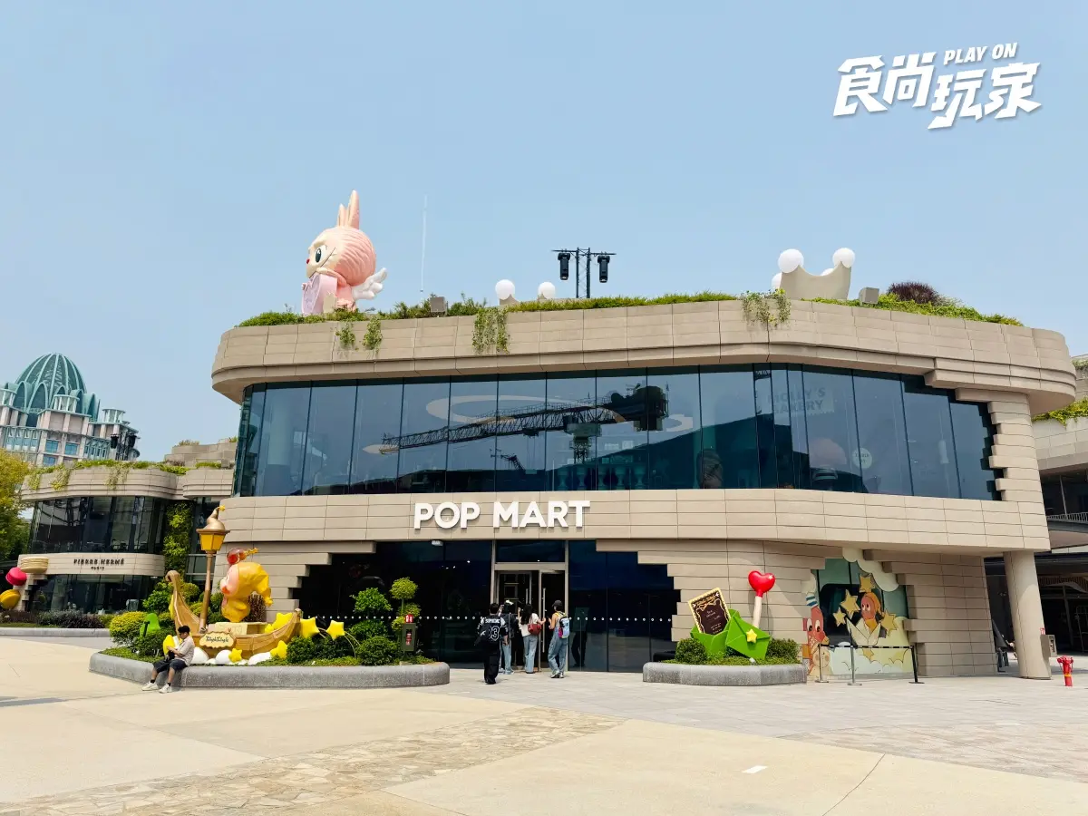 東南亞第1間「泡泡瑪特甜點店」!5款必吃星星人蛋糕,免費拍超萌Labubu 東南亞第1間「泡泡瑪特甜點店」!5款必吃星星人蛋糕,免費拍超萌Labubu