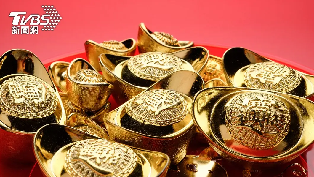 鬼門開「4生肖」財運旺到爆!刮刮樂、抽獎中獎率高,投資股票趁現在 4生肖在鬼月財運100分。(示意圖/Shutterstock達志影像) 鬼門開、財庫滿!賺錢賺到手軟「4生肖」正偏財運都旺