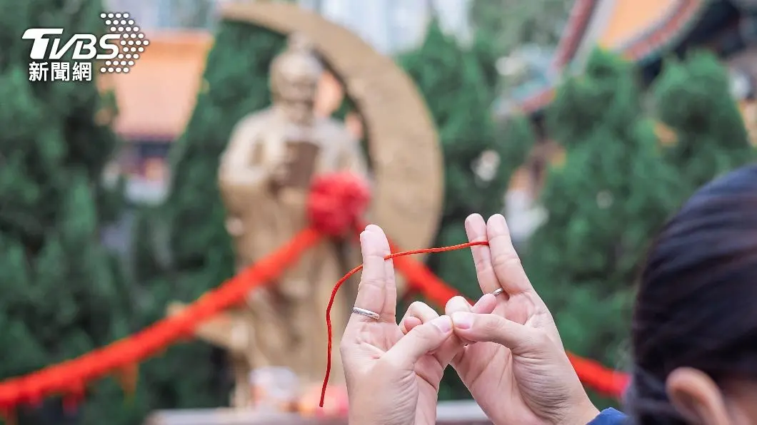 10月12生肖運勢一次看!屬虎偏財旺快買樂透,中秋「這些人」求財最靈驗 盤點台南4大著名月老廟。(示意圖/Shutterstock達志影像)