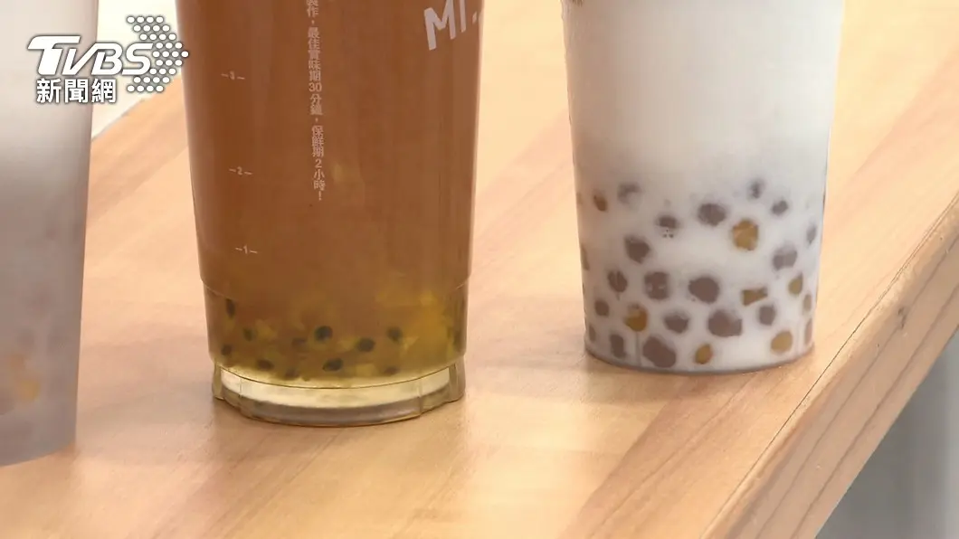 台北２家超佛心手搖飲！西門町700cc茶飲只要10元、永康商圈中杯20元免費加料