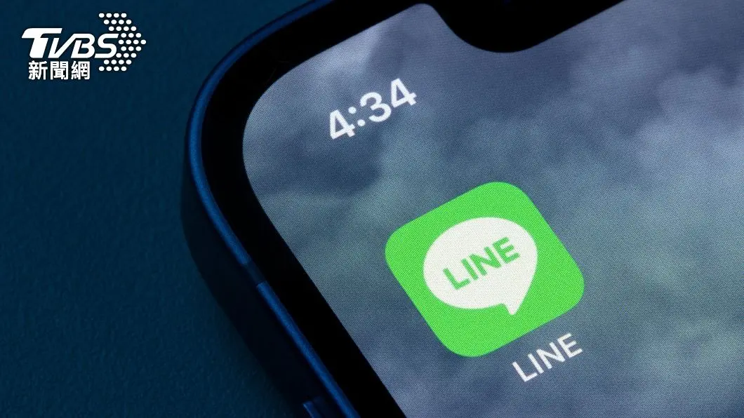 一票LINE用戶哀號!「1熱門免費功能」將終止,官方曝替代方案 台北林姓男子發現,妻子在LINE與小王鹹濕對話,提告求償。(示意圖/shutterstock達志影像)