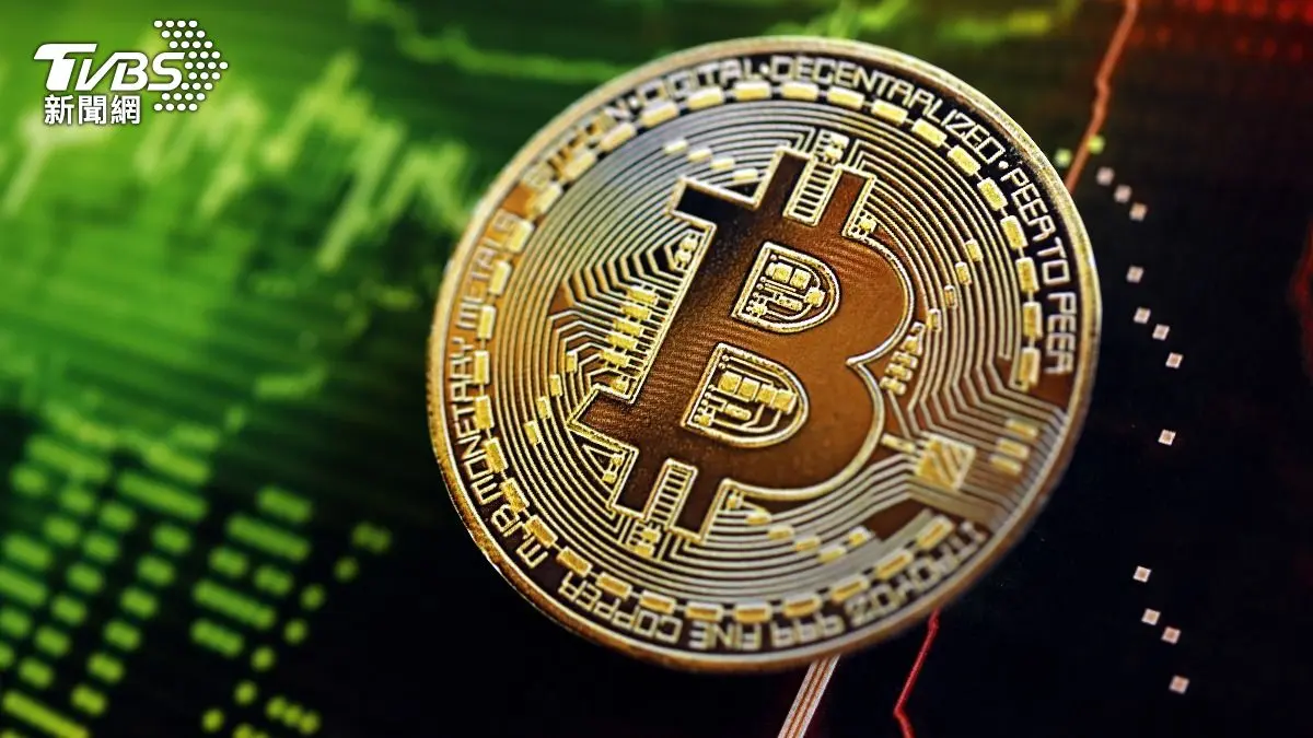 上班族如何擁有第2份收入?小額投資理財工具Top10,第1名操作簡單、門檻低 川普勝選後一路助攻比特幣飆漲至97000美元大關。(示意圖/shutterstock達志影像)